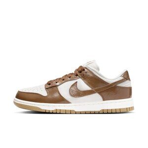Nike Womens Dunk Low Basketball Sneakers